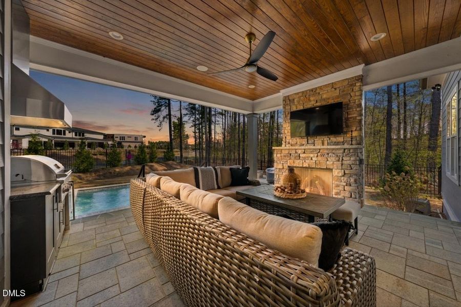 collov-ai_20260402221929_8hga97