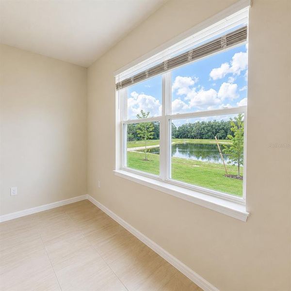 Spacious, unfurnished interior of a new home in , Clermont (Image 9).