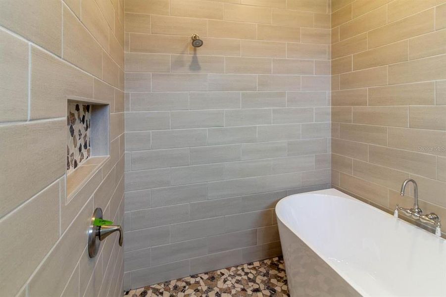 Close-up of interior finishes inside a home in , Mount Plymouth (Image 11). Close-up of interior finishes inside a home in , Mount Plymouth (Image 11).