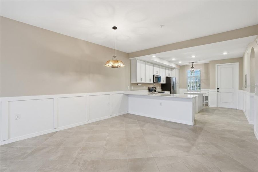 Spacious, unfurnished interior of a new home in , Punta Gorda (Image 40).