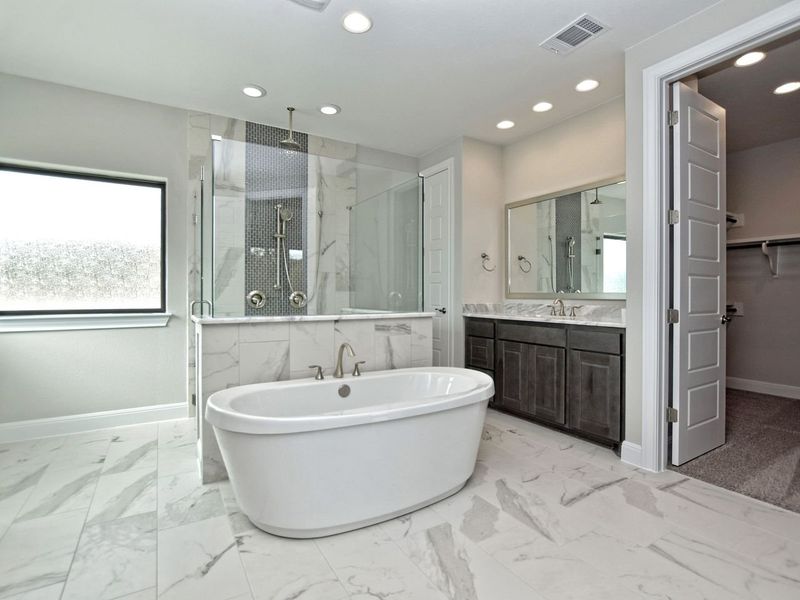 Representative furnished interior of a home built from the Madera II by Giddens Homes in Scofield Farms Estates, Georgetown (Image 185).