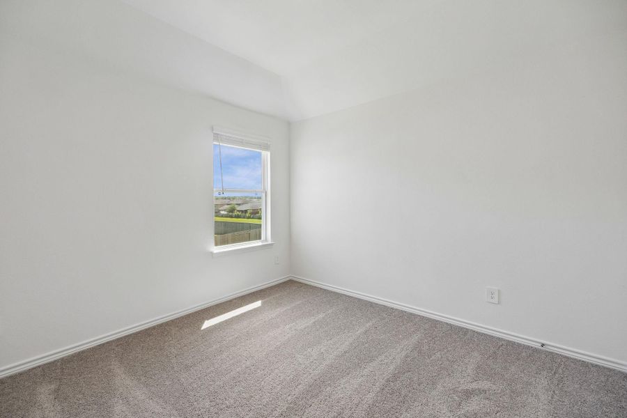 Spacious, unfurnished interior of a new home in Montgomery Bend, Montgomery (Image 30).