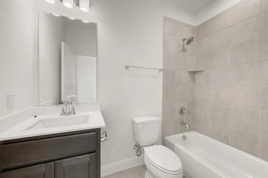 732 Brozgold- Bathroom-4