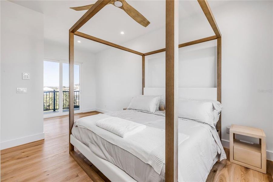 Furnished interior view inside a new home in , New Smyrna Beach (Image 45). Furnished interior view inside a new home in , New Smyrna Beach (Image 45).