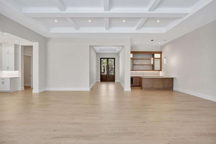 Spacious, unfurnished interior of a new home in , Palm Beach Gardens (Image 67).