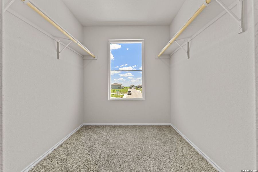 Spacious, unfurnished interior of a new home in Swenson Heights, Seguin (Image 31).