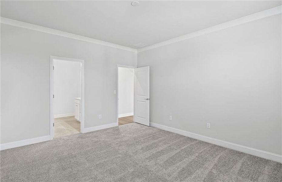 Spacious, unfurnished interior of a new home in Sun City Peachtree, Griffin (Image 9).