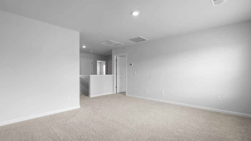 Spacious, unfurnished interior of a new home in Hillcrest, Ravenel (Image 16).