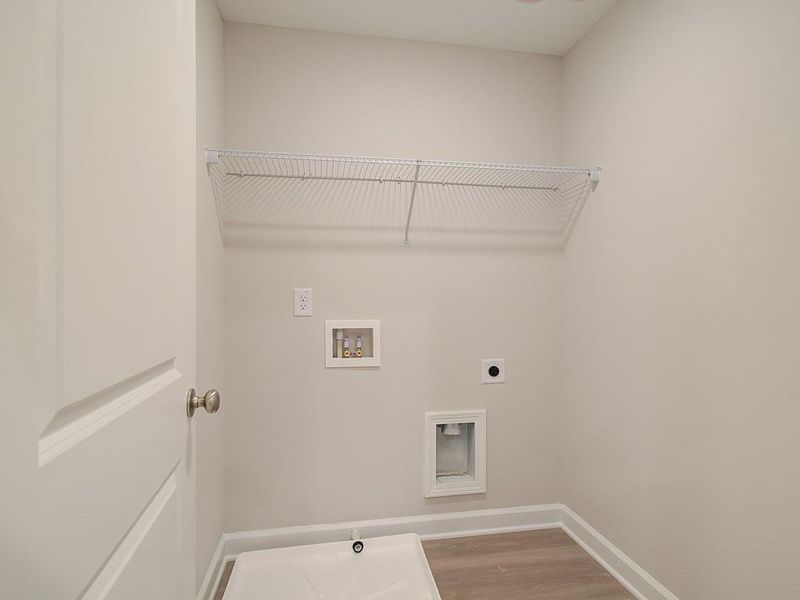 Spacious, unfurnished interior of a new home in Bluffs at Bells Ferry, Marietta (Image 17). Spacious, unfurnished interior of a new home in Bluffs at Bells Ferry, Marietta (Image 17).