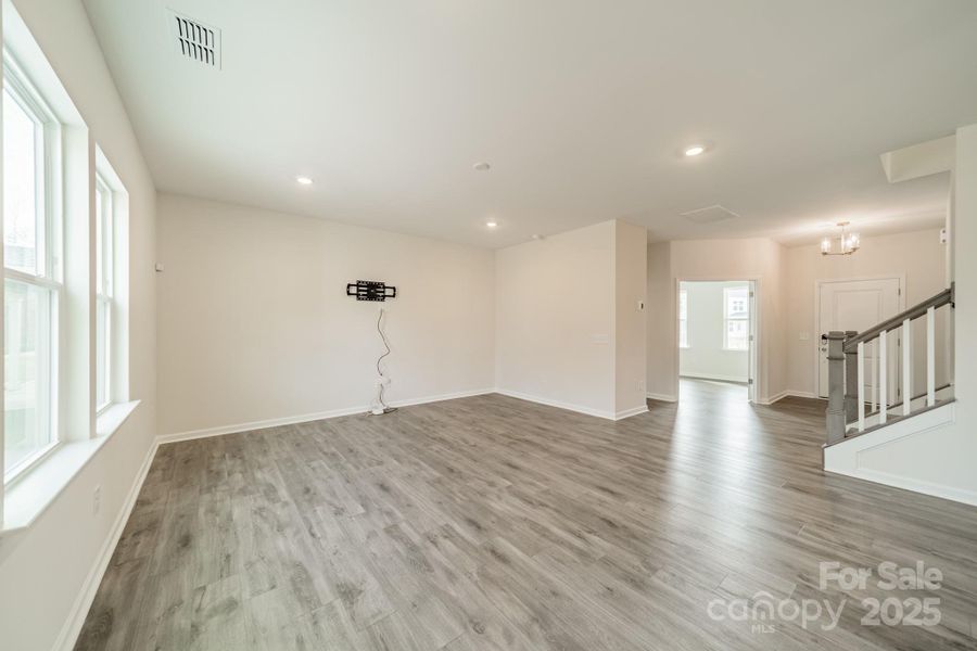 Spacious, unfurnished interior of a new home in Stewarts Landing, Charlotte (Image 29).