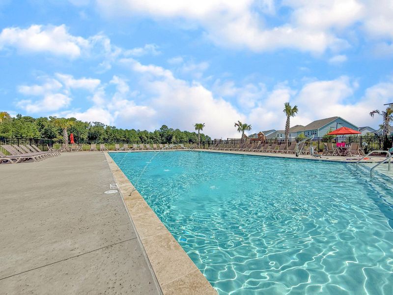 Community amenities in , Summerville (Image 42).
