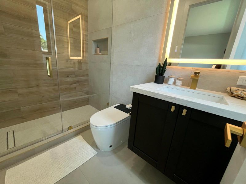 Junior-Suite-Bathroom Junior-Suite-Bathroom