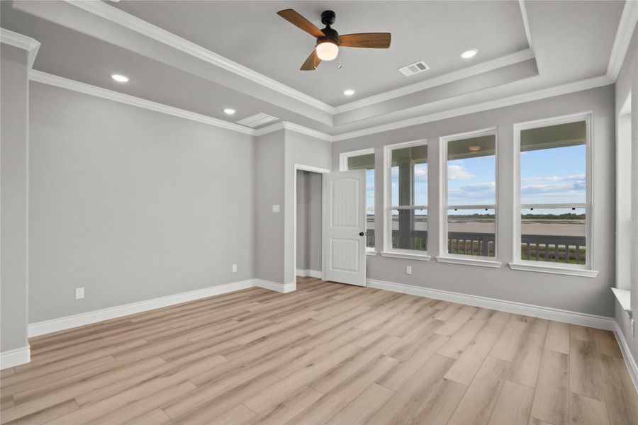 Image 50 of a home in .