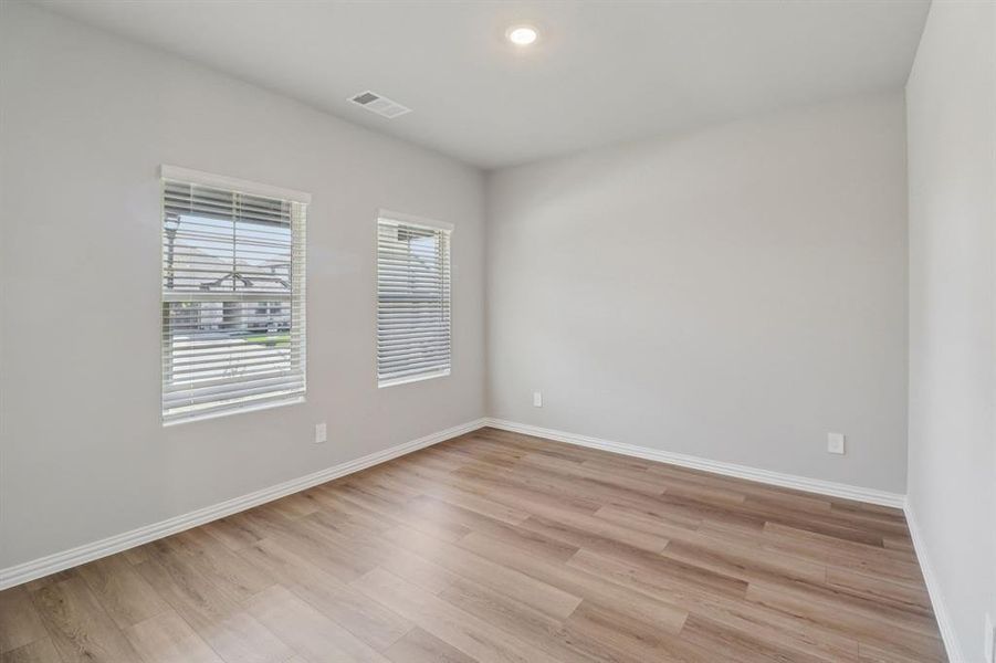 Photo is not of the actual home, but is an inspirational photo of builder’s model home and may depict options, furnishings, and/or decorator features that are not included. Photo is not of the actual home, but is an inspirational photo of builder’s model home and may depict options, furnishings, and/or decorator features that are not included.