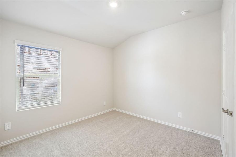 Spacious, unfurnished interior of a new home in Stella Hills, Denton (Image 25).