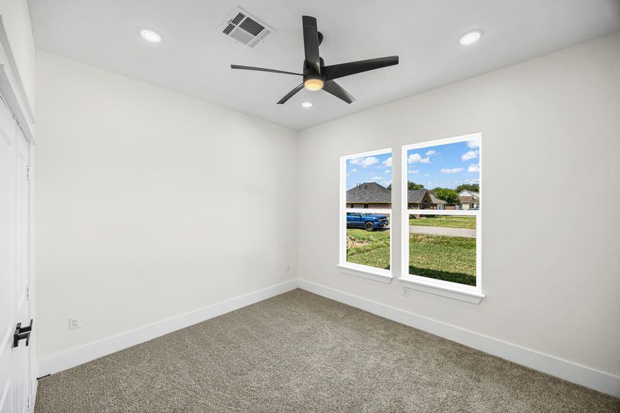 Spacious, unfurnished interior of a new home in , La Porte (Image 17).