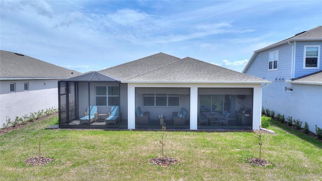 Exterior details and patio area of a home in , Minneola (Image 4).