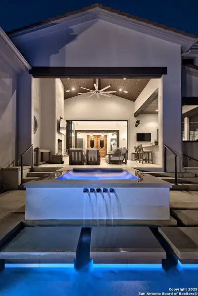 Exterior details and patio area of a home in , McQueeney (Image 4).