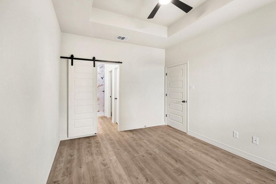 Spacious, unfurnished interior of a new home in , Killeen (Image 17). Spacious, unfurnished interior of a new home in , Killeen (Image 17).