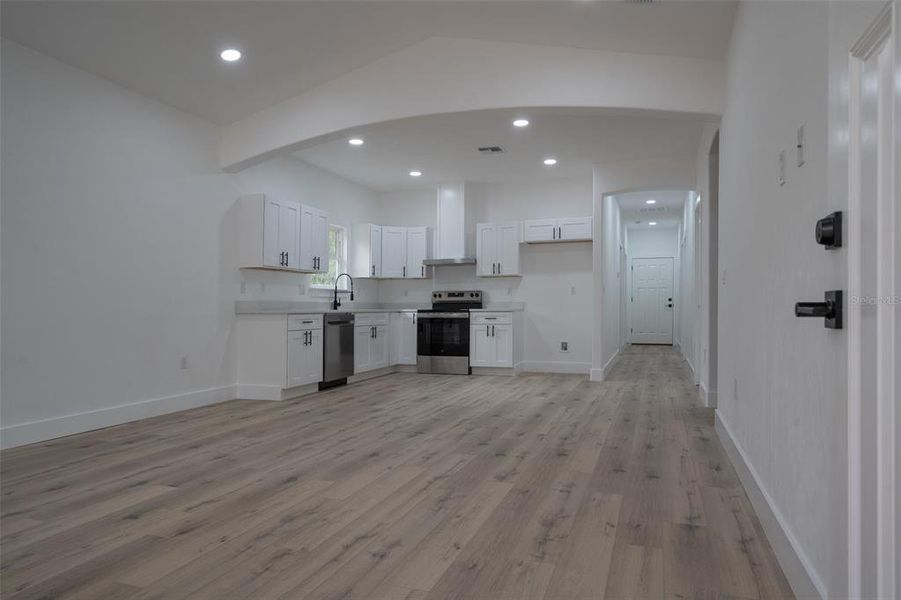 Spacious, unfurnished interior of a new home in , Archer (Image 16).