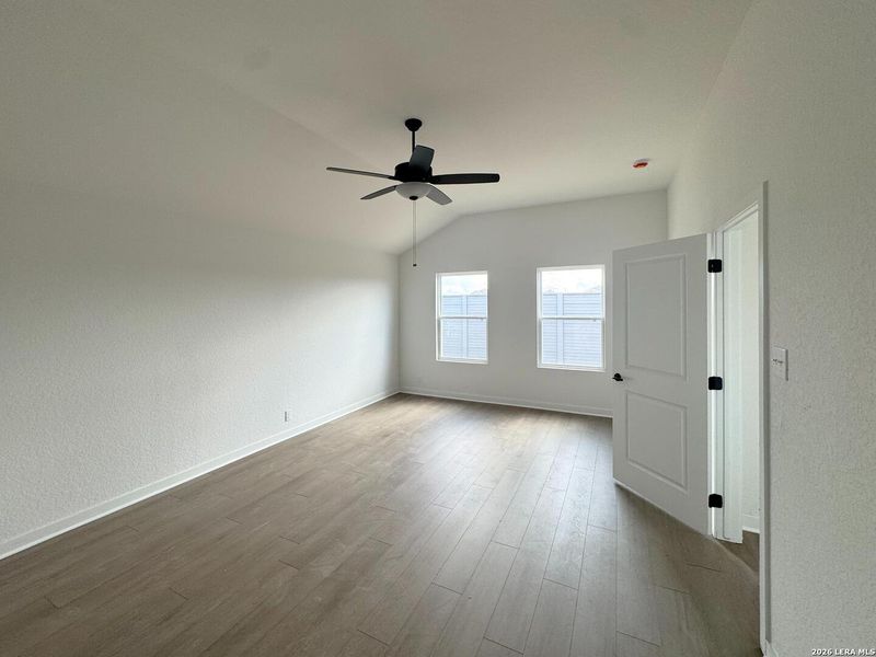 Spacious, unfurnished interior of a new home in Saddlebrook Ranch, Schertz (Image 9). Spacious, unfurnished interior of a new home in Saddlebrook Ranch, Schertz (Image 9).