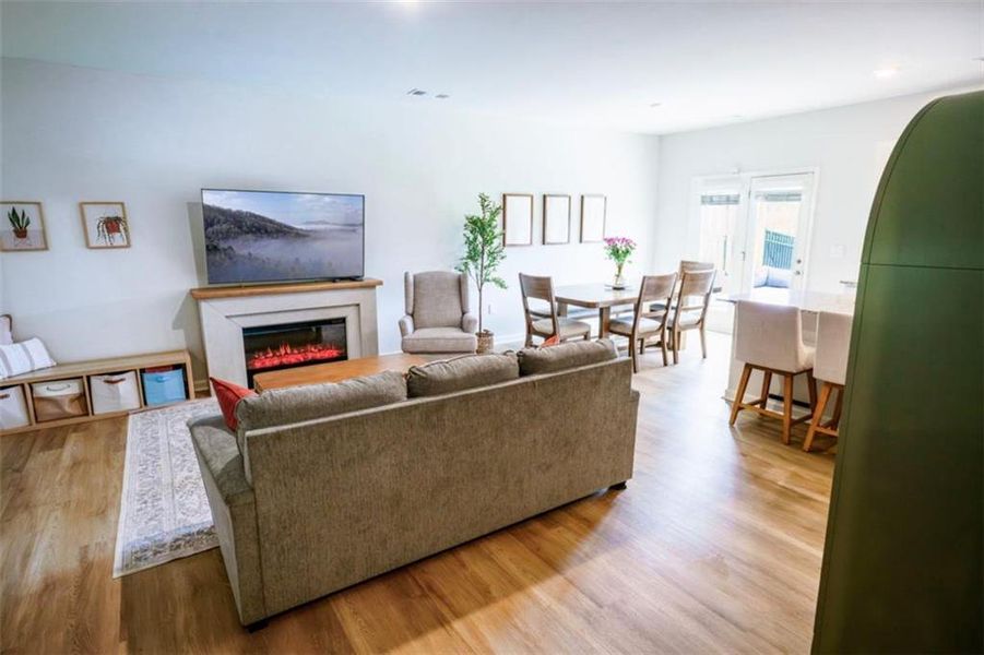 Furnished interior view inside a new home in Rolling Meadows, Jasper (Image 38).