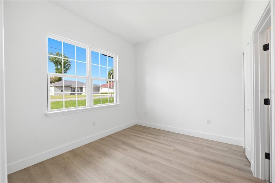 Spacious, unfurnished interior of a new home in , Ocala (Image 17).