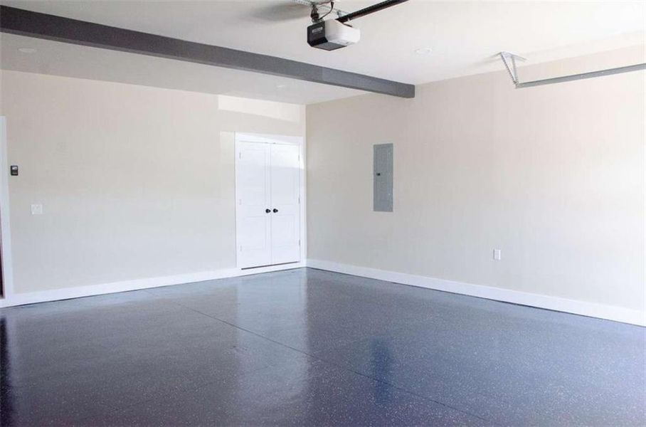 Spacious, unfurnished interior of a new home in , Mansfield (Image 54).