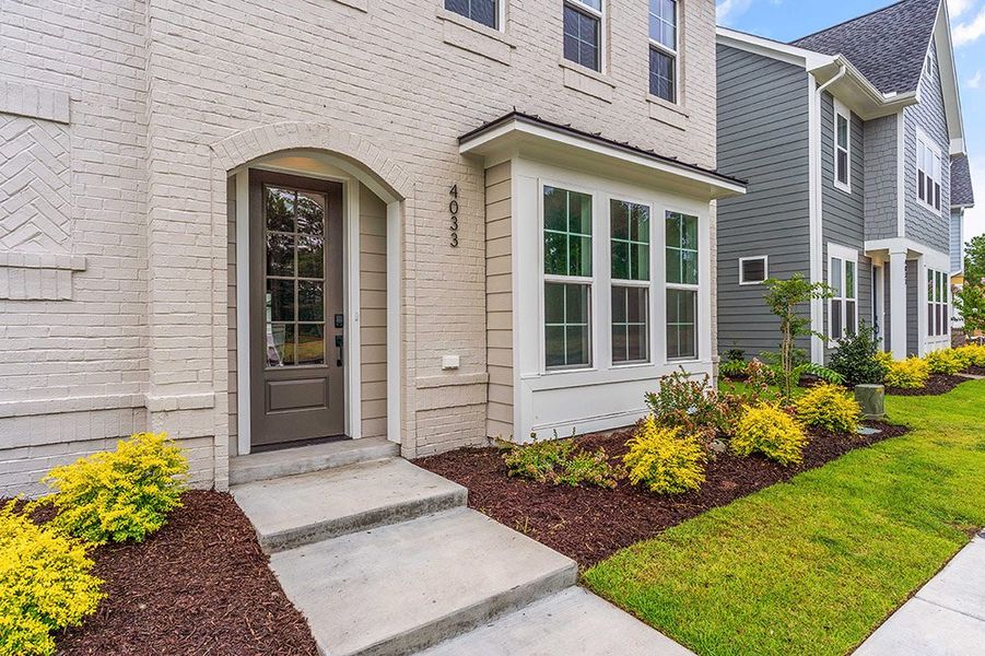 Representative exterior details of a home built from the The Wisteria by RobuckHomes in East & Mason, Wilmington (Image 3).