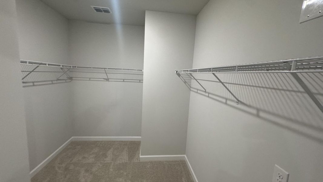 Spacious, unfurnished interior of a new home in Watson Hill, Summerville (Image 21).