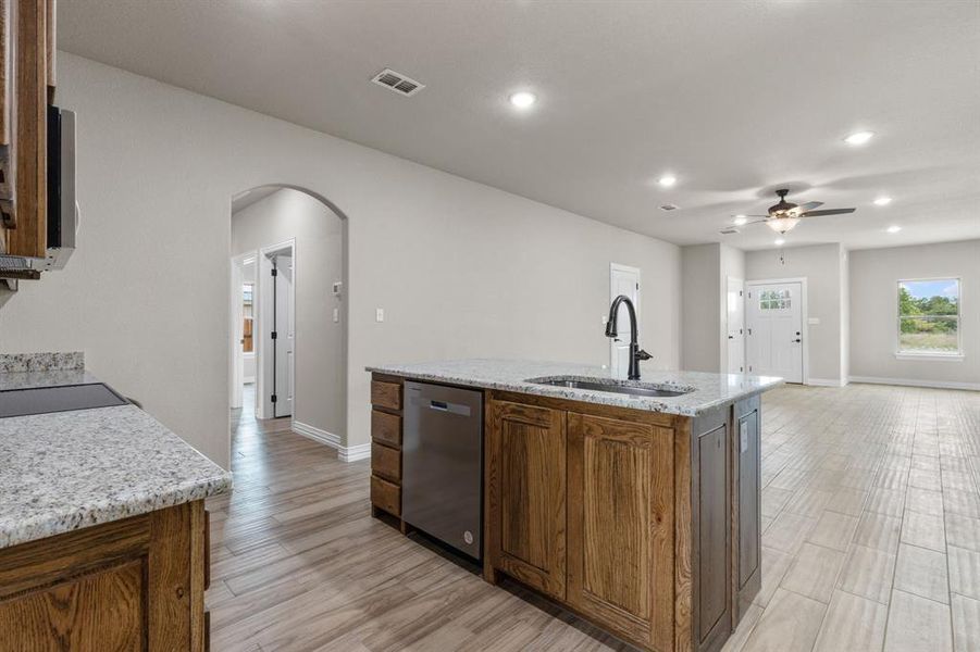 Furnished interior view inside a new home in , Weatherford (Image 9).