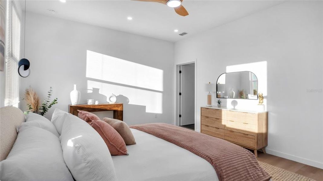 Furnished interior view inside a new home in , St. Petersburg (Image 14).