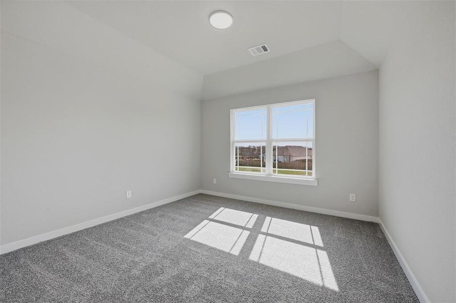 Spacious, unfurnished interior of a new home in The Preserve, Sherman (Image 35).