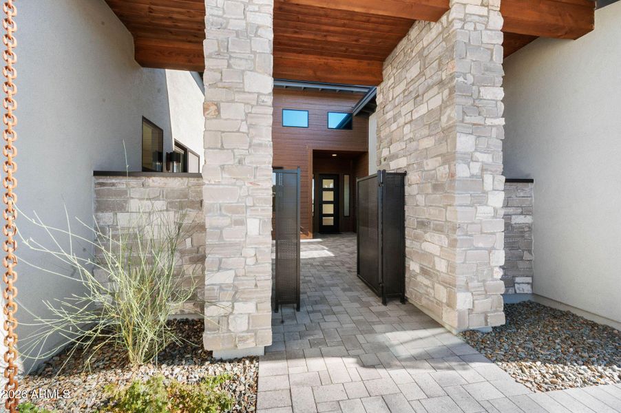 10-Front Gate 10-Front Gate