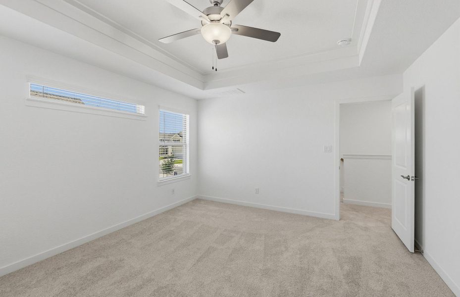 Spacious, unfurnished interior of a new home in Santa Rita Ranch, Liberty Hill (Image 43).