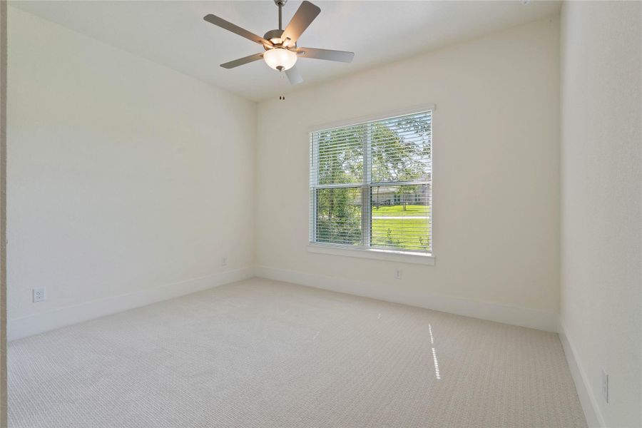 Spacious, unfurnished interior of a new home in Chapel Bend, Montgomery (Image 24).