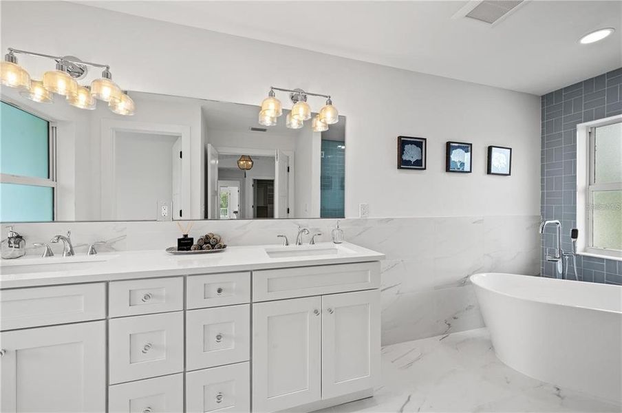 Furnished interior view inside a new home in , Sarasota (Image 9).