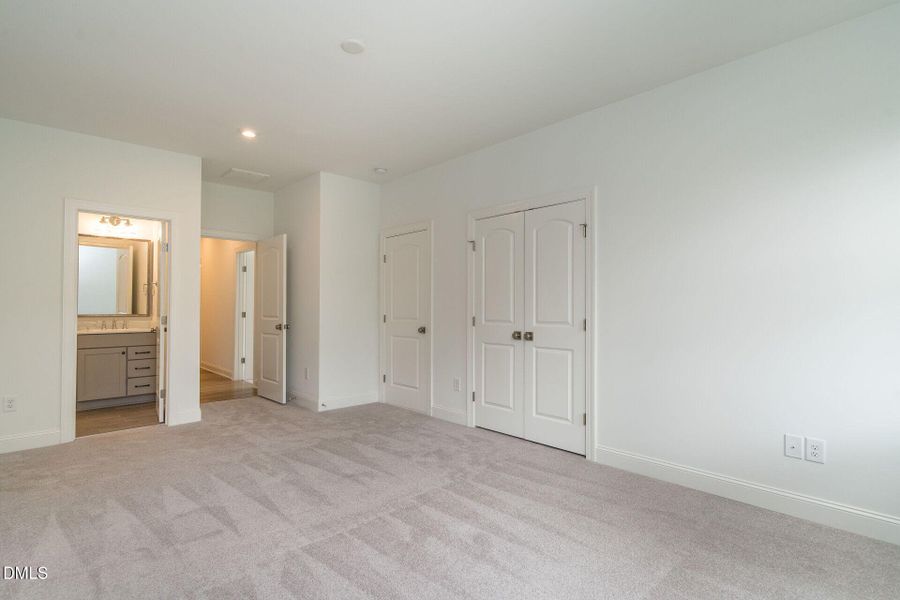 033-1920x1080-fourth-bedroom 033-1920x1080-fourth-bedroom