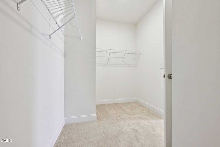 29-web-or-mls-Favored Ave-S2002-029 29-web-or-mls-Favored Ave-S2002-029