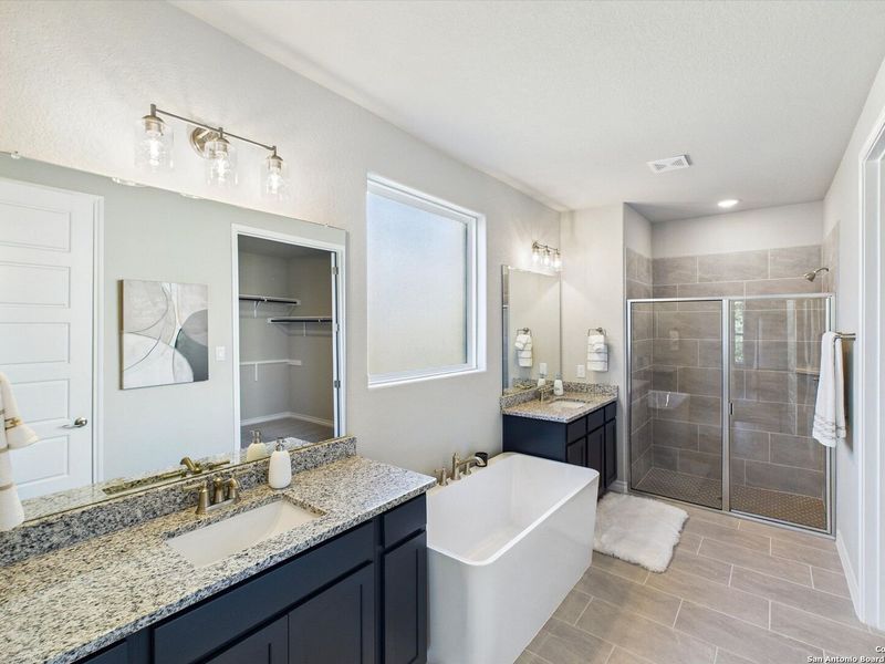 Furnished interior view inside a new home in Ladera, San Antonio (Image 13).