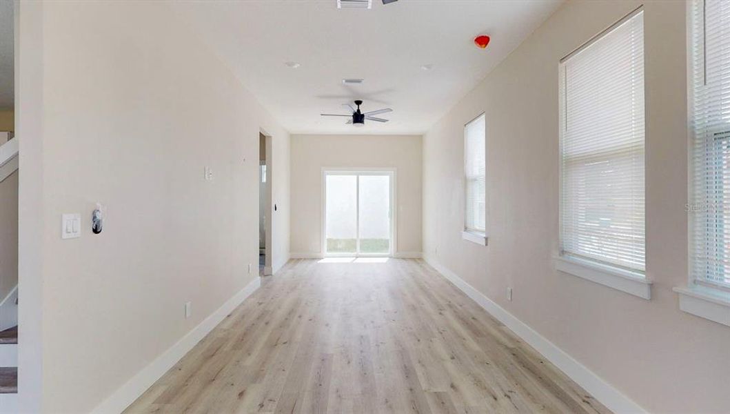 Spacious, unfurnished interior of a new home in , St. Petersburg (Image 40).