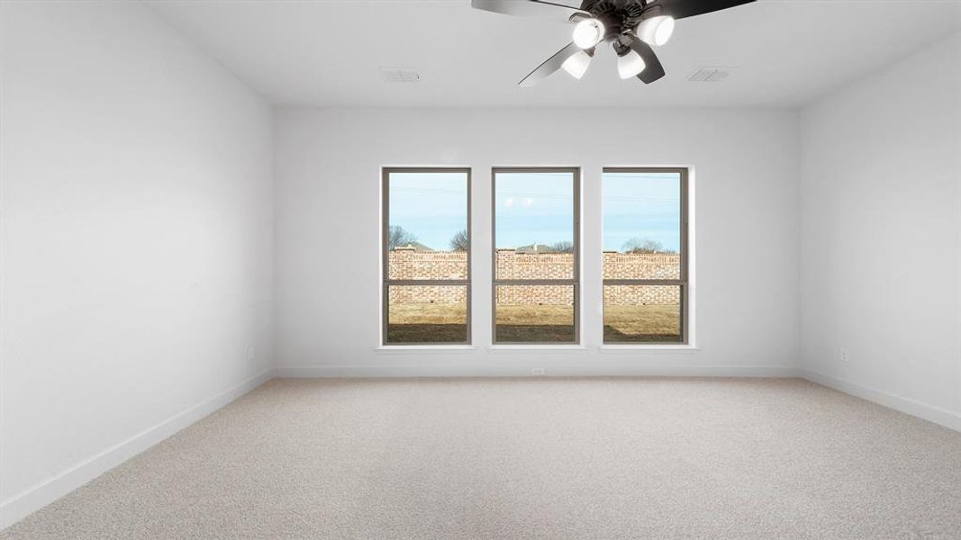 Spacious, unfurnished interior of a new home in Avondale, Fate (Image 20).