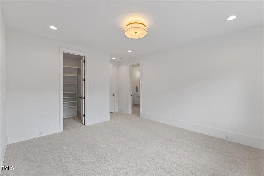 071-6844 Greystone Dr