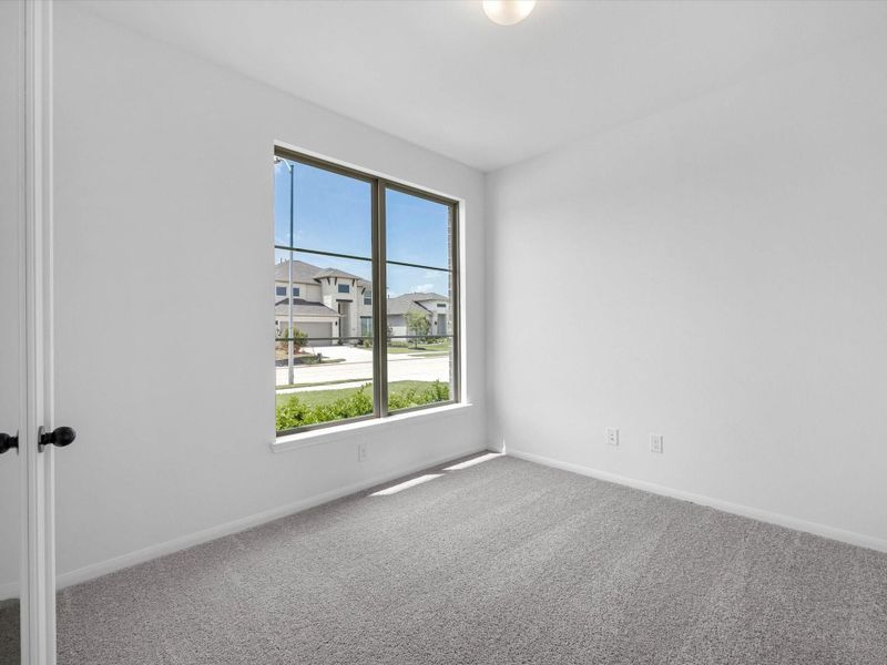 Spacious, unfurnished interior of a new home in Candela, Richmond (Image 14).