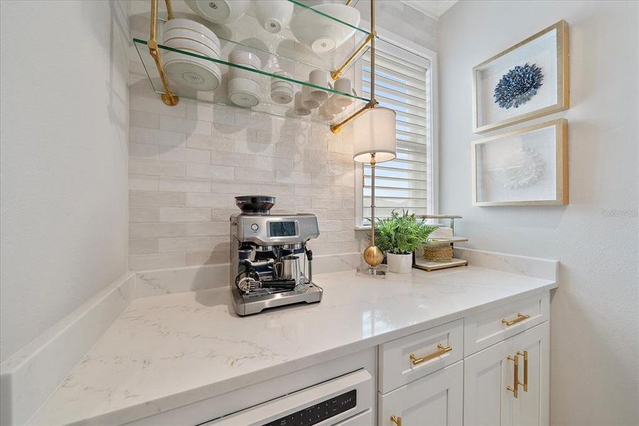 Furnished interior view inside a new home in , Venice (Image 46).