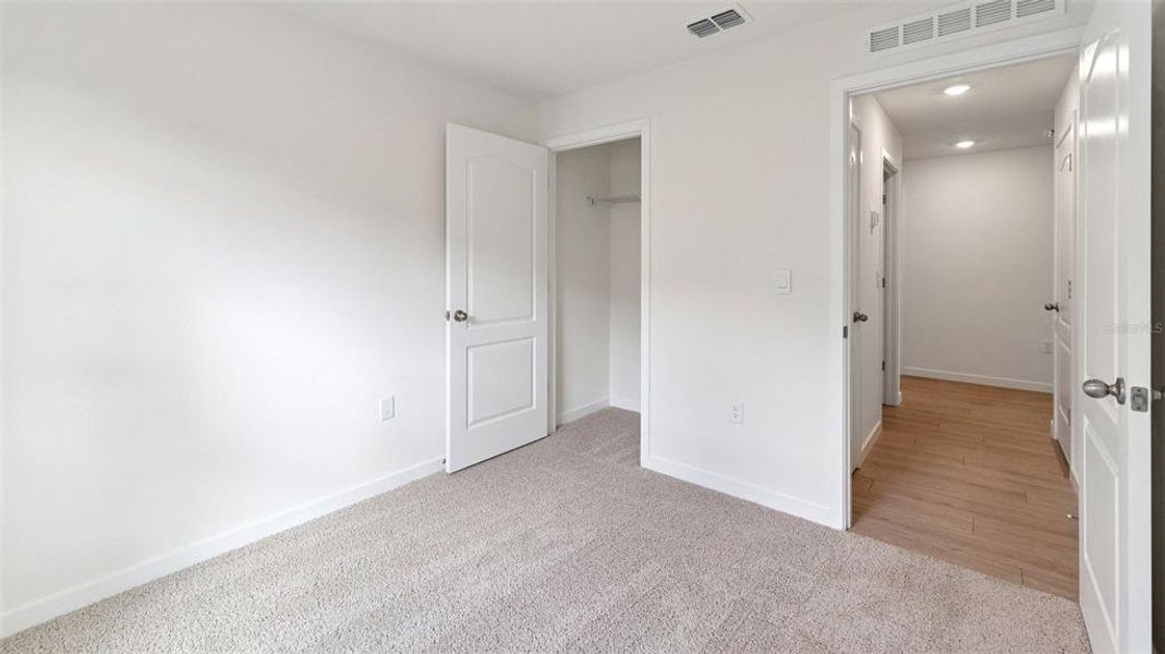 Spacious, unfurnished interior of a new home in Gardenside at Ormond Station, Ormond Beach (Image 9). Spacious, unfurnished interior of a new home in Gardenside at Ormond Station, Ormond Beach (Image 9).