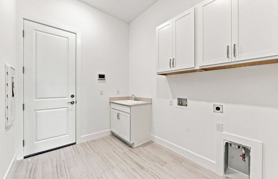 Furnished interior view inside a new home in Riversong, Parrish (Image 12).
