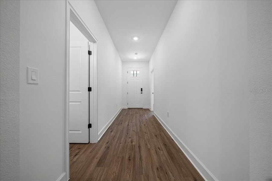 Spacious, unfurnished interior of a new home in , Spring Hill (Image 22).