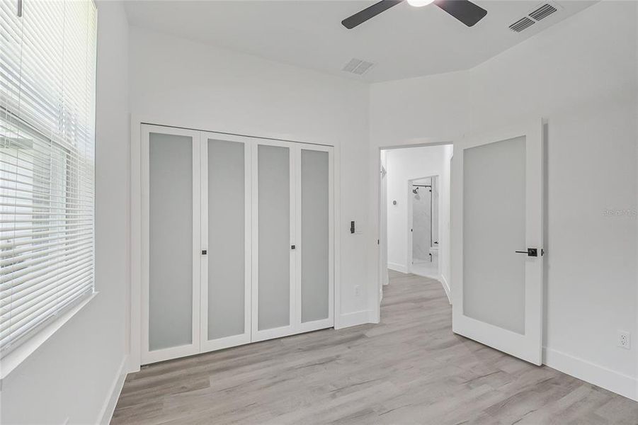 Spacious, unfurnished interior of a new home in , St. Cloud (Image 30).