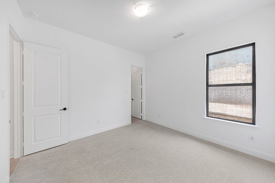 Spacious, unfurnished interior of a new home in Nelson Lake Estates, Rockwall (Image 32).